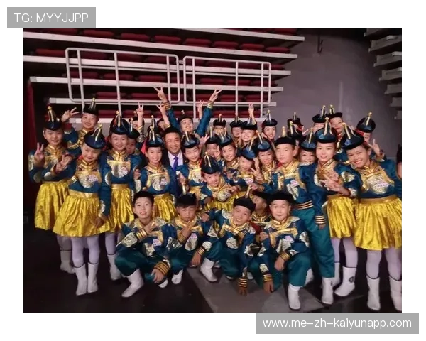 内马尔因公益行动获颁本地荣誉称号,现场动容 内马尔因公益行动获颁本地荣誉称号,现场动容